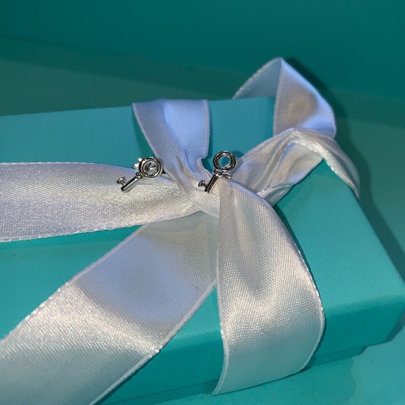 Tiffany & Co. Jewelry - Earrings